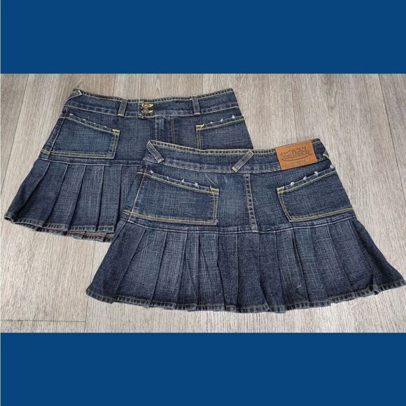 The FAMOUS Von Dutch Denim Pleated Mini Skirt - Picture 3 of 5